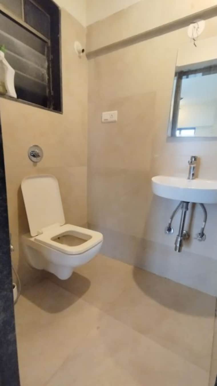 Bathroom, conwood-astoria 1 Bedroom 600 Sq.Ft. Apartment In Goregaon East Mumbai 10189196