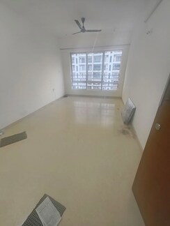 2 BHK Apartment For Rent in Sheth Montana