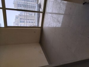 Room in 3 BHK Apartment at Conscient Habitat Residences, Sector 78 – for Rent