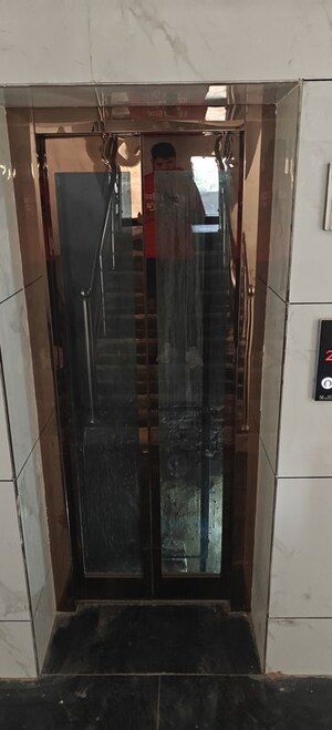 Furnished Amenities in 3 BHK Builder Floor at RPS Palm Drive, Sector 88 – for Rent