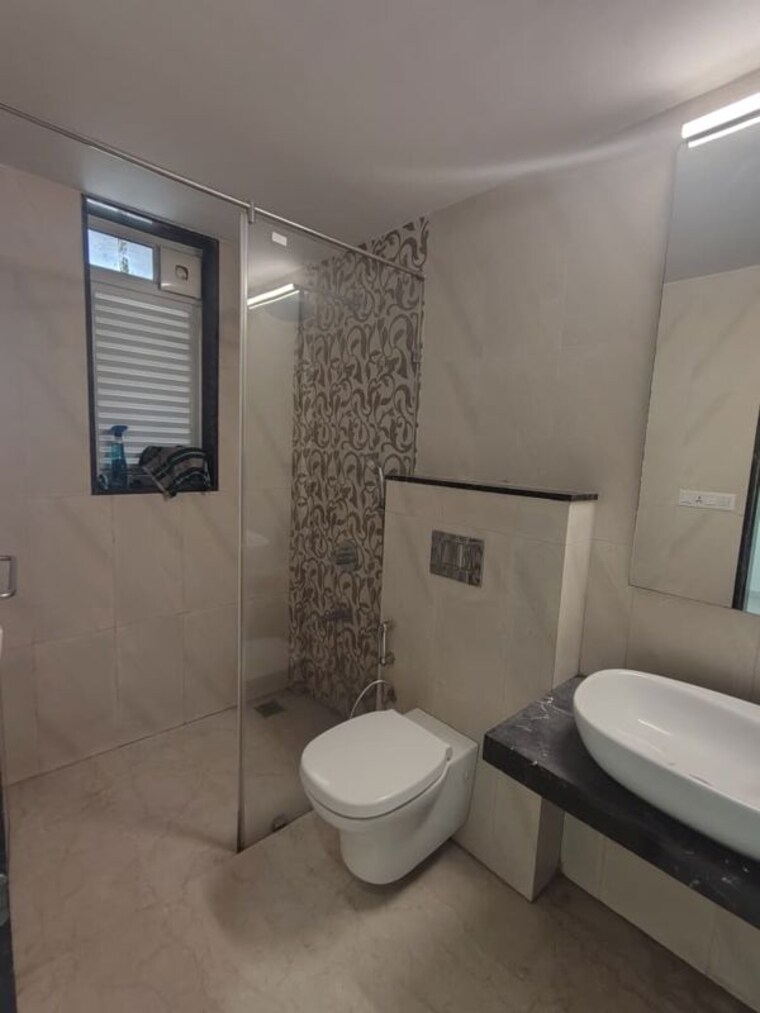 Bathroom, seasons-avenue-khar-west 2 Bedroom 800 Sq.Ft. Apartment In Khar West Mumbai 10189206