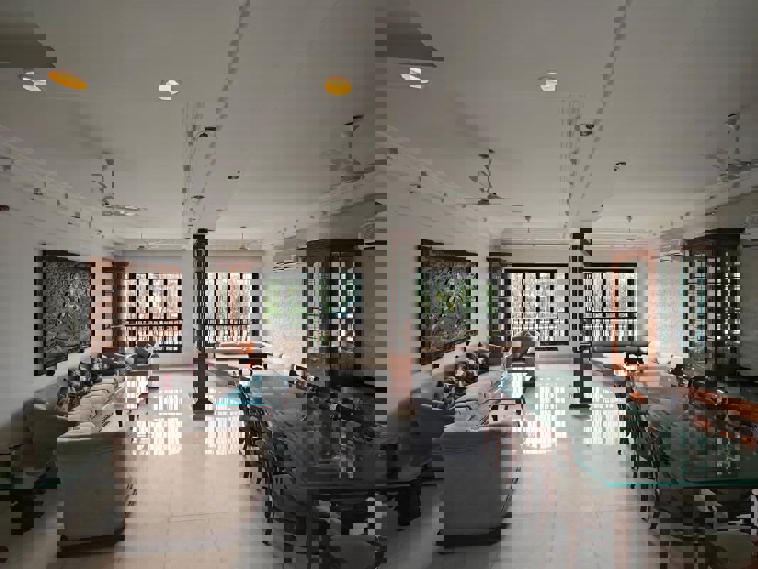 2 BHK 800 Sq.Ft. Apartment in Seasons Avenue Khar West