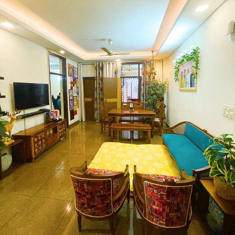 Living Room, gyan khand ii 4 Bedroom 2200 Sq.Ft. Builder Floor In Gyan Khand ii Ghaziabad 10189231