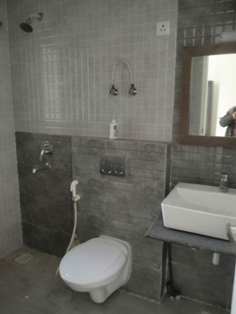Bathroom, civitech-sampriti 2 Bedroom 744 Sq.Ft. Apartment In Sector 77 Noida 10189246