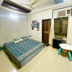 Bedroom in 3 BHK Builder Floor at Shakti Khand 2 – for Sale