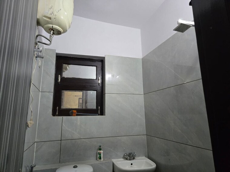Bathroom, spazedge 1 Bedroom 160 Sq.Ft. Builder Floor In Sector 47 Gurgaon 10189271