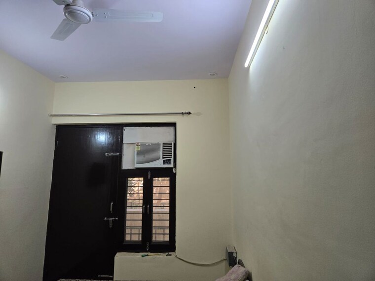 Room, spazedge 1 Bedroom 160 Sq.Ft. Builder Floor In Sector 47 Gurgaon 10189271