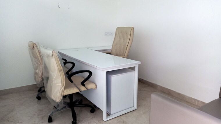 Team Area, dlh-park Commercial Office Space 6250 Sq.Ft. In Malad West Mumbai 10189277