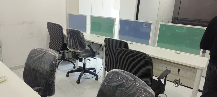 Team Area, ijmima-complex Commercial Office Space 624 Sq.Ft. In Malad West Mumbai 10189293