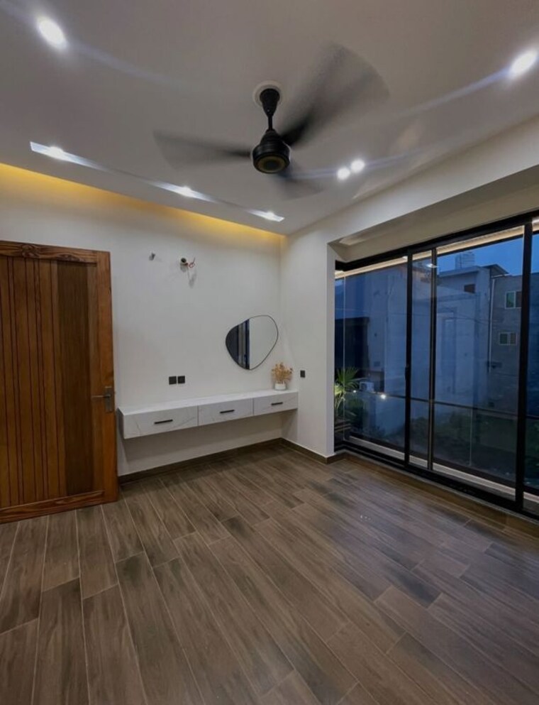 Room, sarjapur 3 Bedroom 1200 Sq.Ft. Villa In Sarjapur Bangalore 10189302