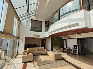 2.5 BHK Apartment – Exterior View View at Bussa Industrial Estate Lower Parel, Lower Parel - for Rent