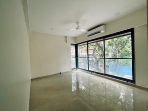 Room in 2 BHK Apartment at Kalina Sangam CHS, Santacruz East – for Rent