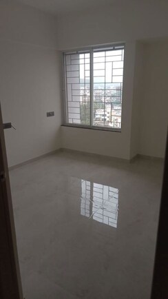 2 BHK + Extra Room Apartment For Rent in Kohinoor Sapphire 3