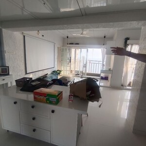 3 BHK Apartment For Rent in Nahars Everest, Versova