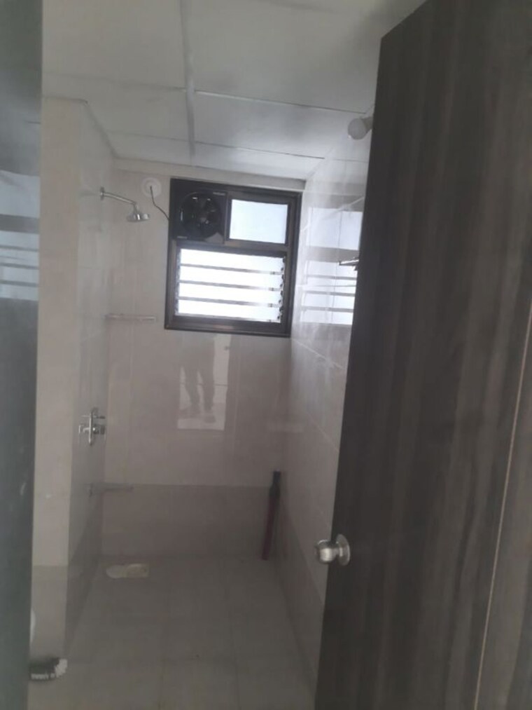 Bathroom, paranjape-blue-ridge 2 Bedroom 1027 Sq.Ft. Apartment In Hinjewadi Pune 10189350