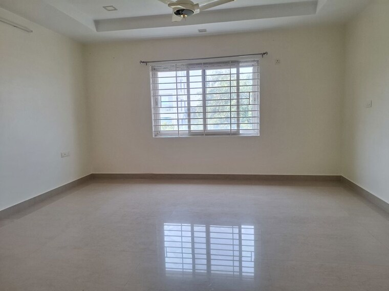 Room, banjara hills 3 Bedroom 2000 Sq.Ft. Apartment In Banjara Hills Hyderabad 10189352