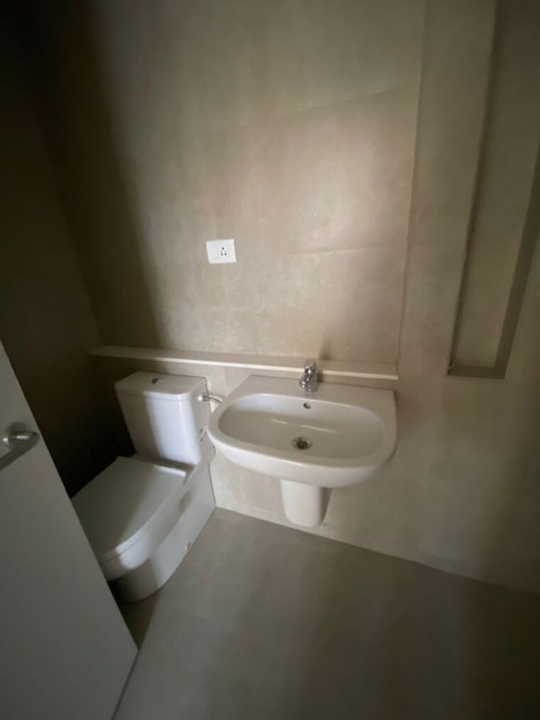 Bathroom, tata-serein 3 Bedroom 943 Sq.Ft. Apartment In Pokhran Road No Two Thane 10189355