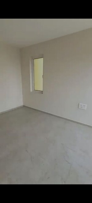 Room in 2 BHK Apartment at Tata Serein, Pokhran Road No Two – for Sale