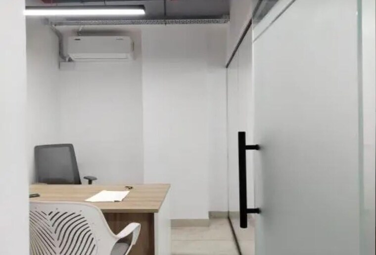 Team Area, skyblu-72-corp Commercial Office Space 800 Sq.Ft. In Sakinaka Mumbai 10189377