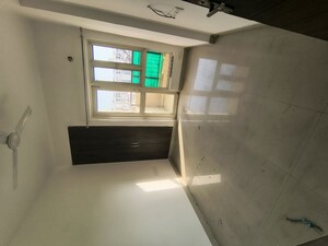 Room in 2.5 BHK Apartment at Nimbus The Golden Palm, Sector 168 – for Rent