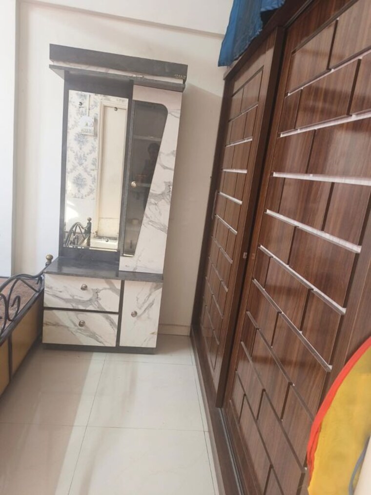 undefined, warje 2 Bedroom 1000 Sq.Ft. Apartment In Warje Pune 10189404