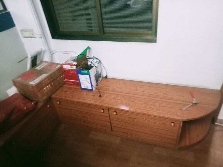  Parking, sai-chambers Commercial Office Space 530 Sq.Ft. In Cbd Belapur Sector 11 Navi Mumbai 10189415