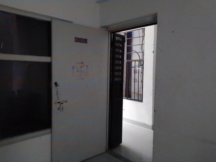 Room, sector 85 2 Bedroom 500 Sq.Ft. Apartment In Sector 85 Faridabad 10189421