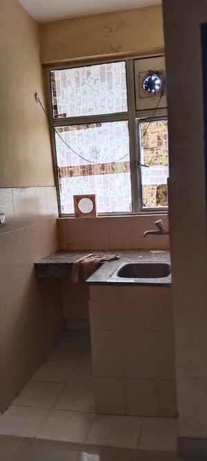 Furnished Amenities in 1 RK Apartment at Omaxe Heights, Sector 86 – for Sale