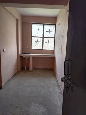 Room in 1 RK Apartment at Omaxe Heights, Sector 86 – for Sale