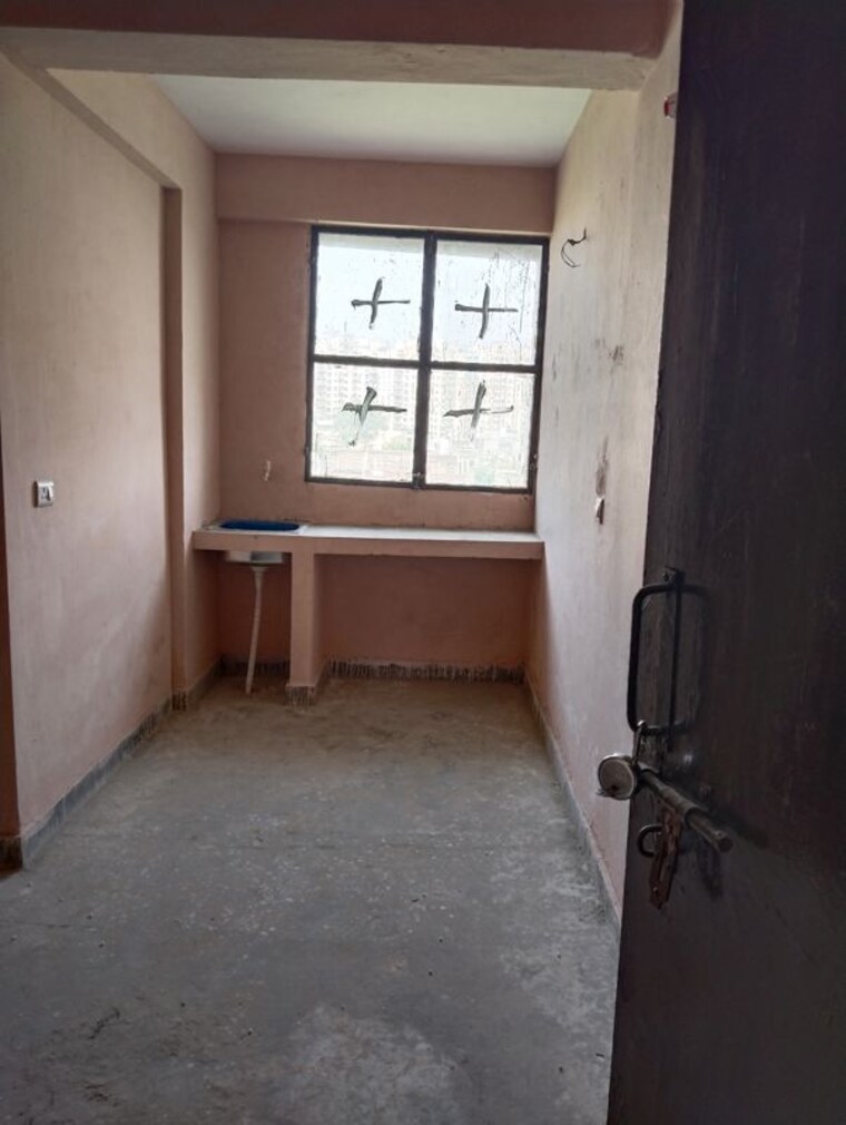 Room, omaxe-heights 1 RK 200 Sq.Ft. Apartment In Sector 86 Faridabad 10189423