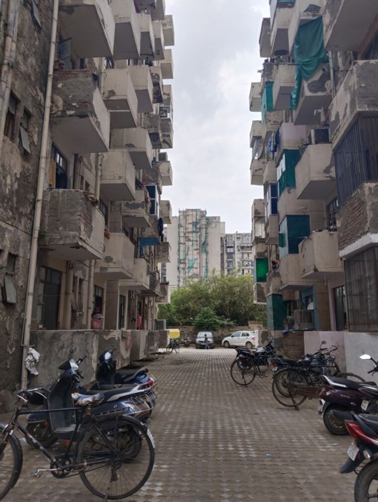 Exterior View, srs-royal-hills 1 RK 200 Sq.Ft. Apartment In Sector 87 Faridabad 10189430