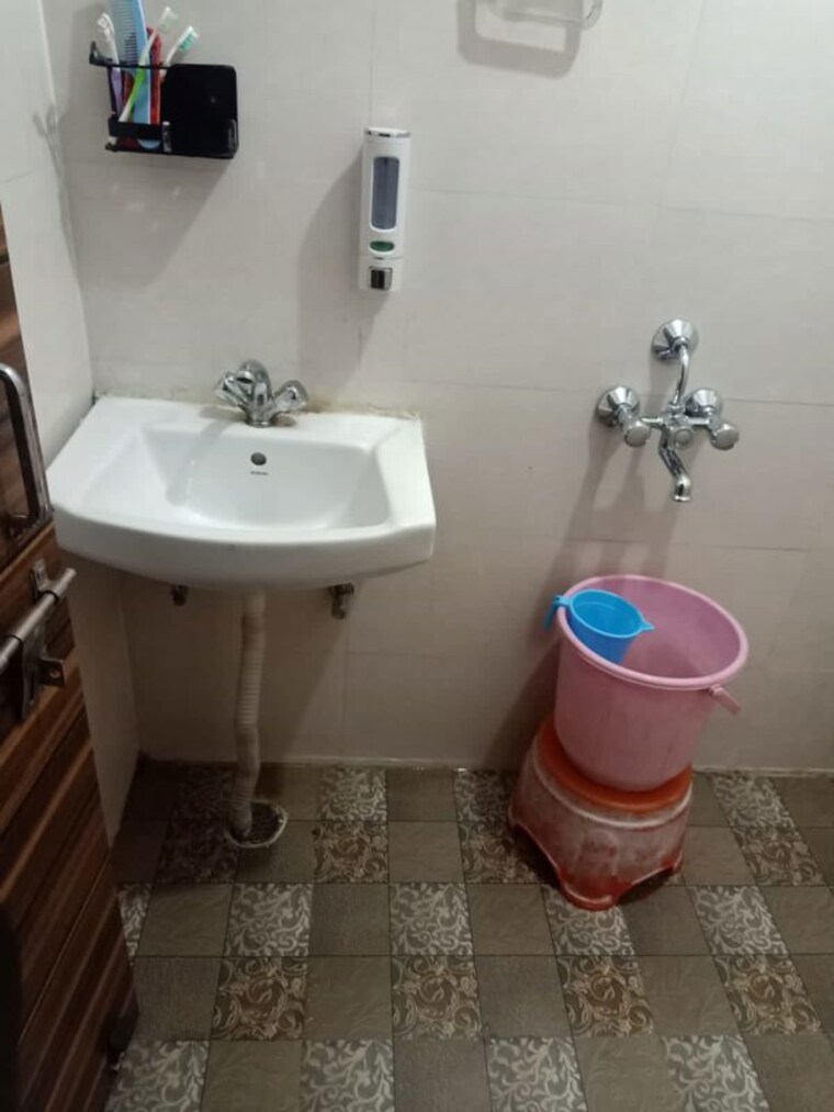 Bathroom, adore-happy-homes-grand 3 Bedroom 645 Sq.Ft. Apartment In Sector 85 Faridabad 10189433
