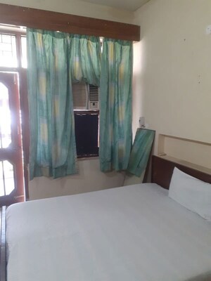 Bedroom in 1 BHK Builder Floor at Sector 37 – for Rent