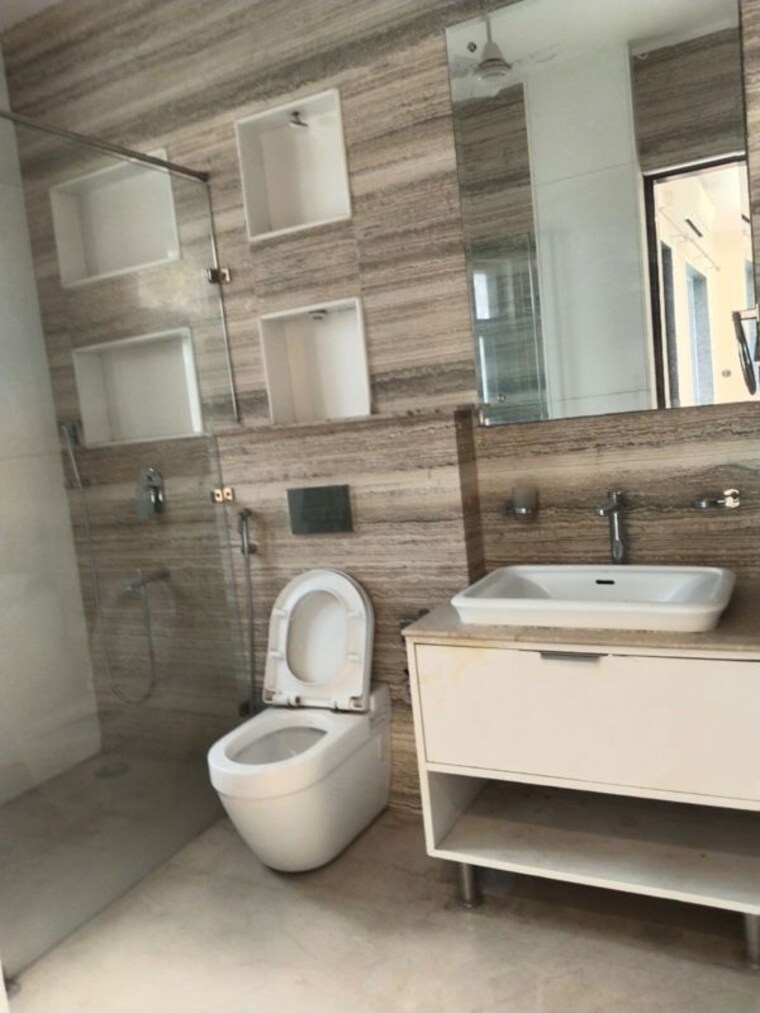 Bathroom, sector 46 3 Bedroom 2709 Sq.Ft. Builder Floor In Sector 46 Gurgaon 10189452