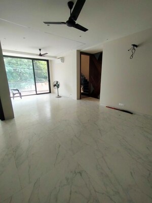 3 BHK Builder Floor For Rent in Sector 21