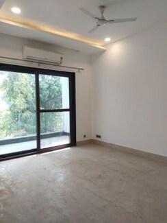 3 BHK Builder Floor For Rent in Sector 32