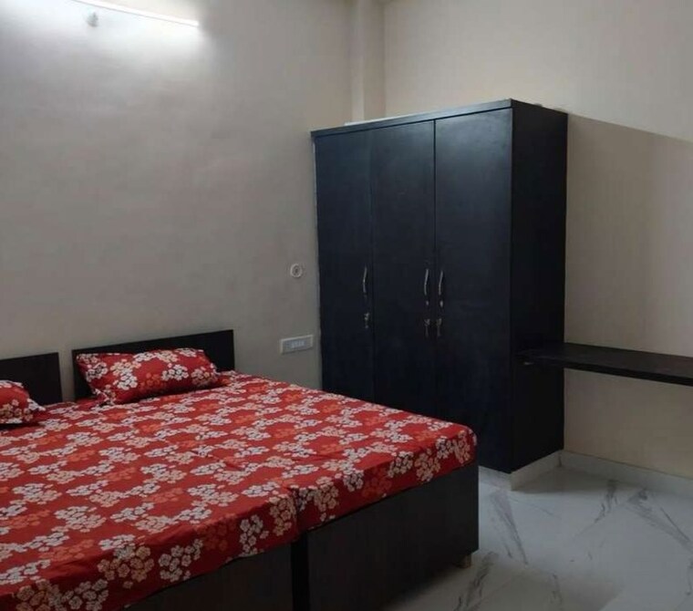 Bedroom, bcc-residency 3 Bedroom 1400 Sq.Ft. Apartment In Hazratganj Lucknow 10189478