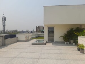 Parking in 4 BHK Builder Floor at Vasant Vihar – for Rent