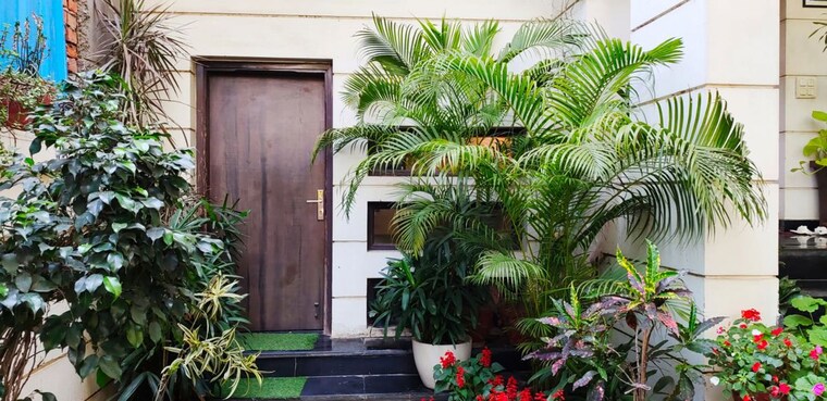 Garden, kohli-one-malibu-town 2 Bedroom 900 Sq.Ft. Builder Floor In Sector 47 Gurgaon 10189533