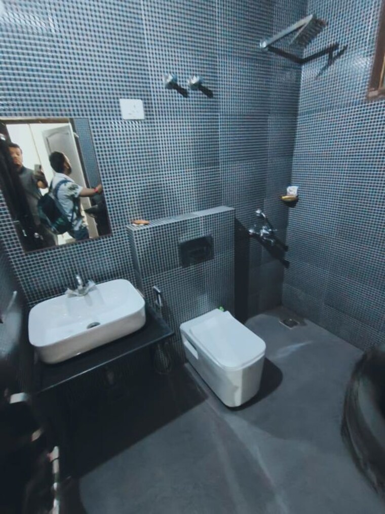 Master Bedroom, palam-vihar-residents-association 3 Bedroom 1750 Sq.Ft. Builder Floor In Palam Vihar Gurgaon 10189547