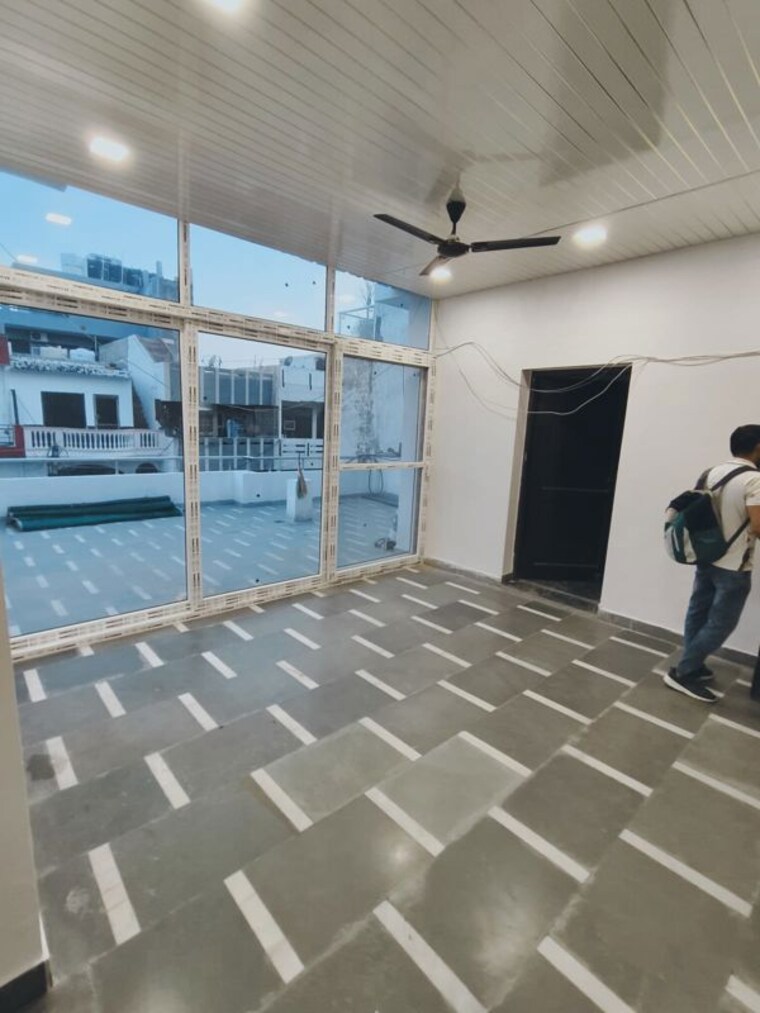  Parking, palam-vihar-residents-association 3 Bedroom 1750 Sq.Ft. Builder Floor In Palam Vihar Gurgaon 10189547