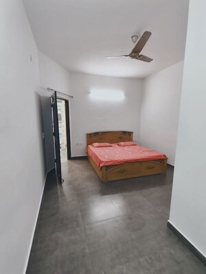 Furnished Amenities in 3 BHK Builder Floor at Palam Vihar Residents Association, Palam Vihar – for Rent