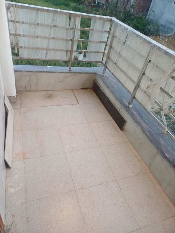 3 BHK 1250 Sq.Ft. Builder Floor in Golden Wave Dwarika City