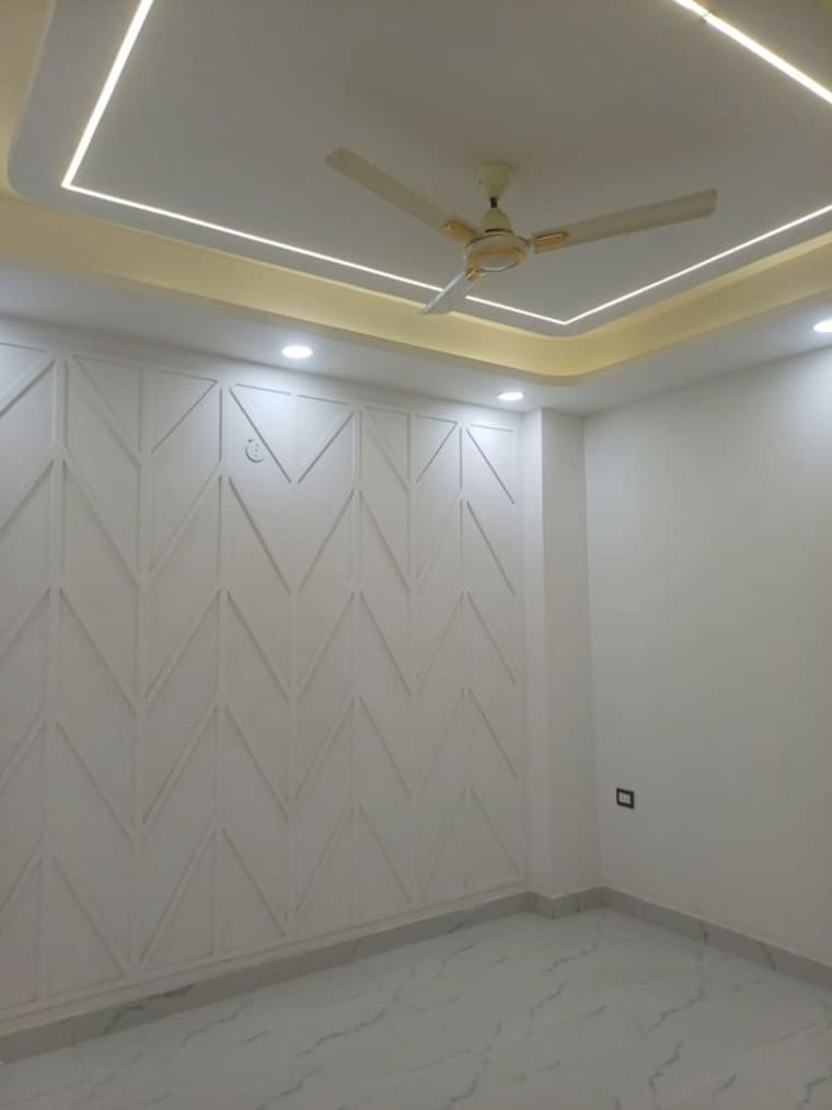 Room, golden-wave-dwarika-city 3 Bedroom 1250 Sq.Ft. Builder Floor In Chithara Greater Noida 10189550