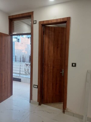 Room in 3 BHK Builder Floor at Golden Wave Dwarika City, Chithara – for Sale