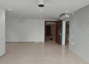 Room in 3 BHK Apartment at Hiranandani Highland, Powai – for Rent