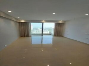 Room in 2 BHK Apartment at Hiranandani Highland, Powai – for Sale