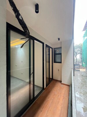 Balcony in  Builder Floor at Mandi – for Rent