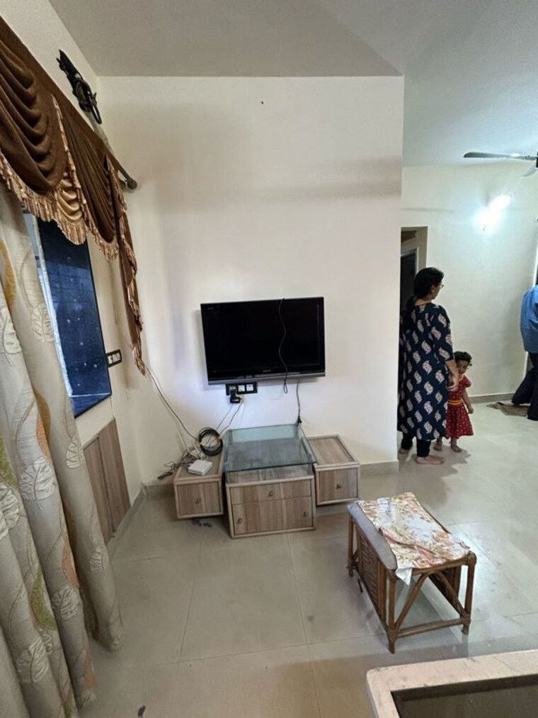 Living Room, andheri west 2 Bedroom 800 Sq.Ft. Apartment In Andheri West Mumbai 10189642