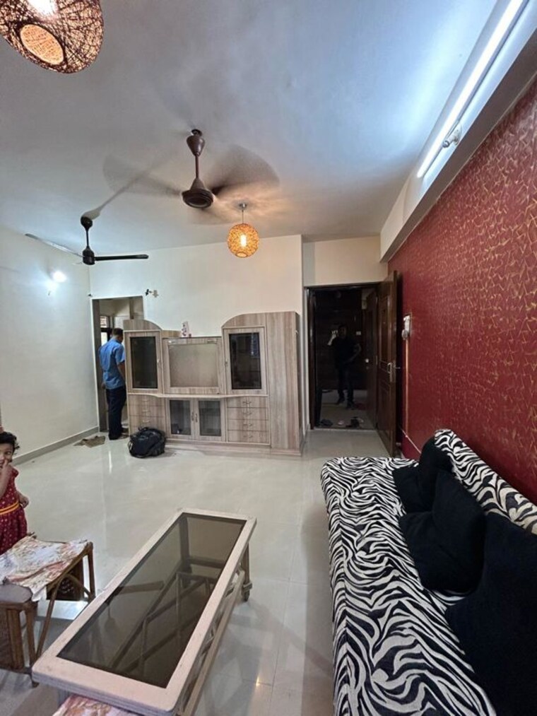 Living Room, andheri west 2 Bedroom 800 Sq.Ft. Apartment In Andheri West Mumbai 10189642